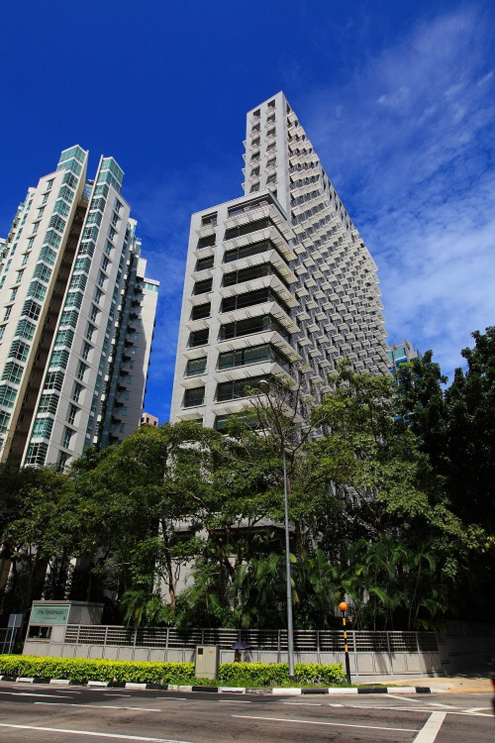 Older condos’ size and lower psf price a draw in prime districts - Property News