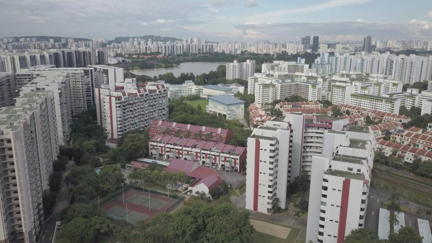 Lakepoint in Jurong launches collective sale bid - Property News