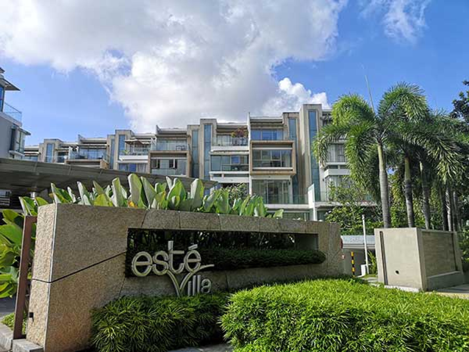 Freehold strata terraced house at Este Villa going for $2.35 mil - Property News