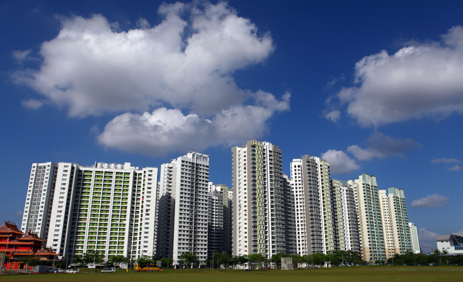 HDB towns that buck the price trend - Property News
