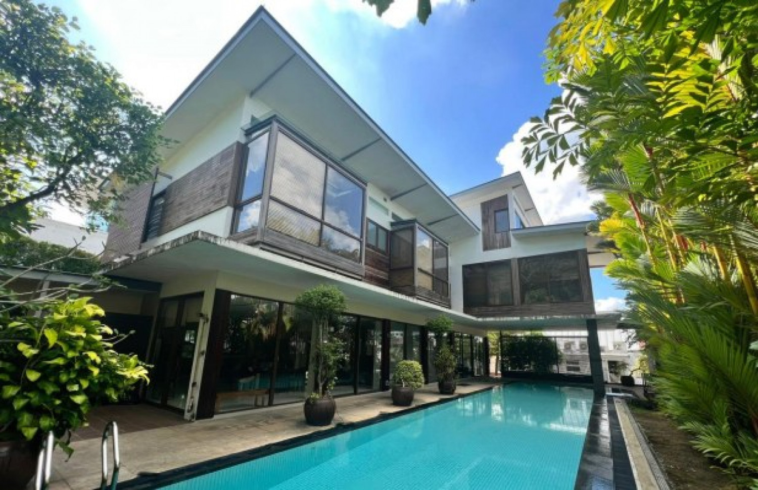 Detached house in Bin Tong Park for sale at $22.88 mil - Property News