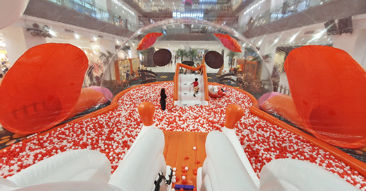 Paradigm Mall Johor Bahru sets record for biggest inflatable playground - EDGEPROP SINGAPORE