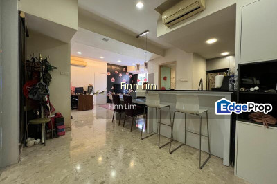 UE SQUARE Apartment / Condo | Listing