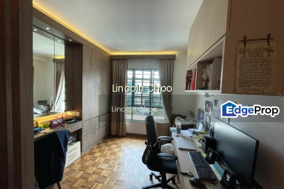 GOLD COAST CONDO Apartment / Condo | Listing