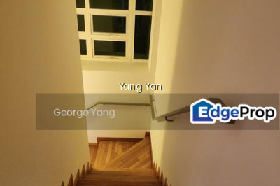 URBAN EDGE @ HOLLAND V Apartment / Condo | Listing