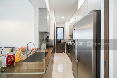 DAINTREE RESIDENCE Apartment / Condo | Listing