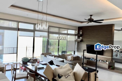 VARSITY PARK CONDOMINIUM Apartment / Condo | Listing