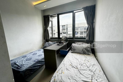 INZ RESIDENCE Apartment / Condo | Listing