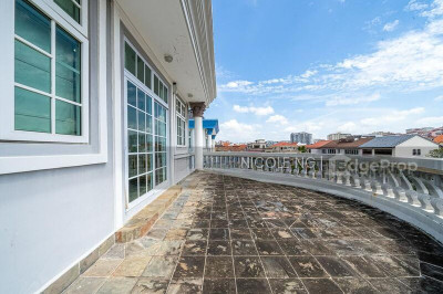 KEMBANGAN ESTATE Landed | Listing