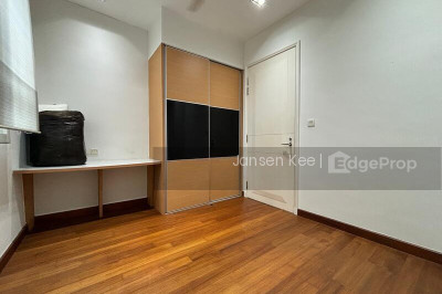 CUSCADEN RESIDENCES Apartment / Condo | Listing