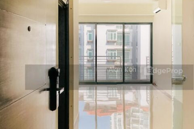 WATERMARK ROBERTSON QUAY Apartment / Condo | Listing