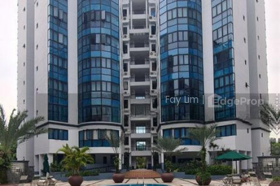 MONTROSA Apartment / Condo | Listing