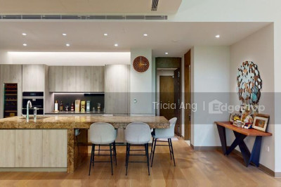 DALVEY HAUS Apartment / Condo | Listing