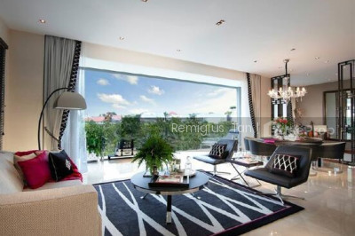 THE GLYNDEBOURNE Apartment / Condo | Listing