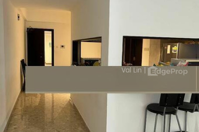 UE SQUARE Apartment / Condo | Listing