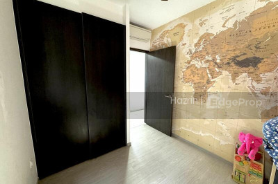 INZ RESIDENCE Apartment / Condo | Listing