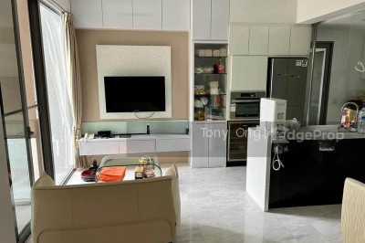 CENTRO RESIDENCES Apartment / Condo | Listing