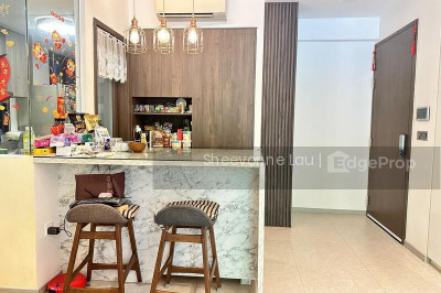 INZ RESIDENCE Apartment / Condo | Listing