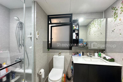 INZ RESIDENCE Apartment / Condo | Listing