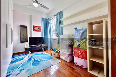 GALLERY 8 Apartment / Condo | Listing