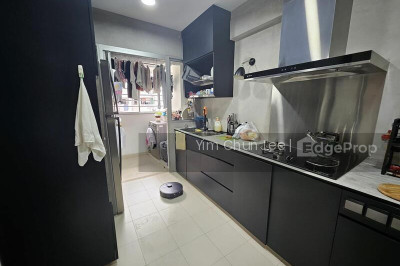 511B YISHUN STREET 51 HDB | Listing