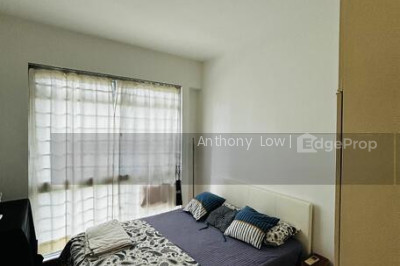 EMERALD PARK Apartment / Condo | Listing