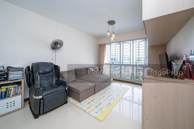 LA CASA Apartment / Condo | Listing