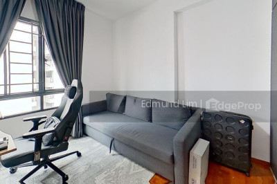 WOODSVALE Apartment / Condo | Listing