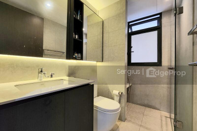 INZ RESIDENCE Apartment / Condo | Listing