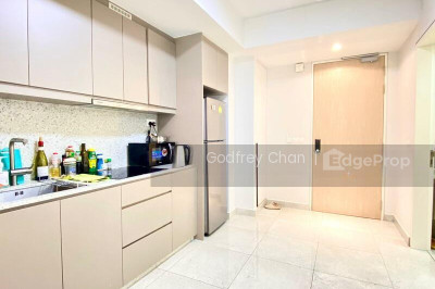 33 RESIDENCES Apartment / Condo | Listing