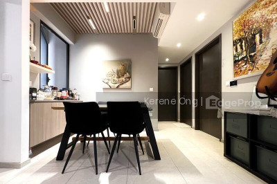 INZ RESIDENCE Apartment / Condo | Listing