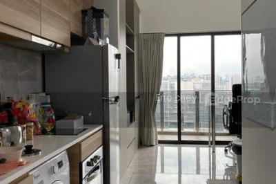 THE POIZ RESIDENCES Apartment / Condo | Listing