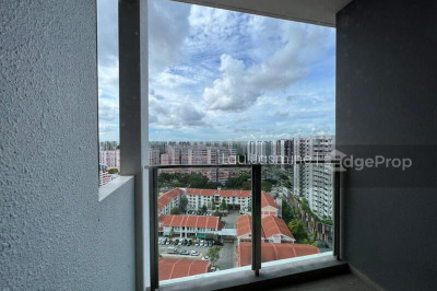 THE POIZ RESIDENCES Apartment / Condo | Listing