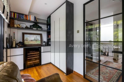 D15 OPERA ESTATE MOVE IN CORNER UNIT Landed | Listing