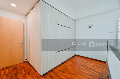 HIGHGATE Apartment / Condo | Listing