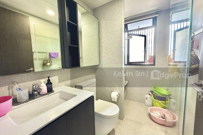 INZ RESIDENCE Apartment / Condo | Listing