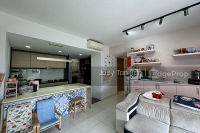 SKYPARK RESIDENCES Apartment / Condo | Listing