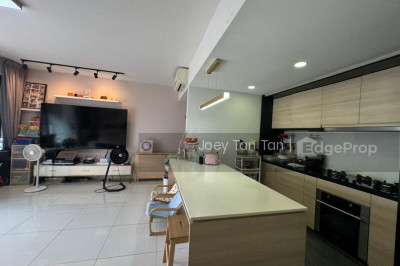 SKYPARK RESIDENCES Apartment / Condo | Listing