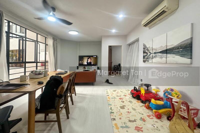 CASA SARINA Apartment / Condo | Listing