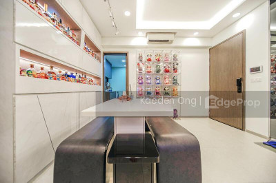 INZ RESIDENCE Apartment / Condo | Listing