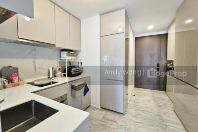 PARC ESTA Apartment / Condo | Listing