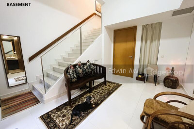 HILLCREST VILLA Landed | Listing