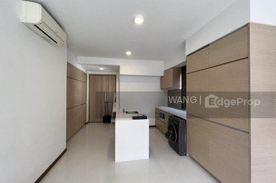 WATERFRONT GOLD Apartment / Condo | Listing