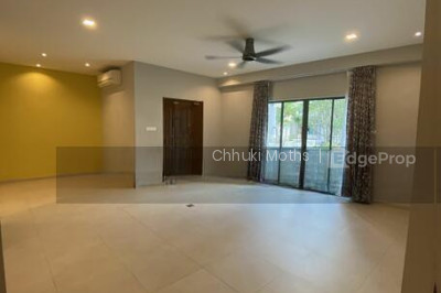 GOLD COAST CONDO Apartment / Condo | Listing