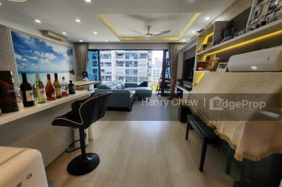 RIVERPARC RESIDENCE Apartment / Condo | Listing