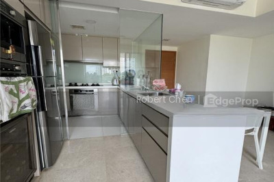 CENTRO RESIDENCES Apartment / Condo | Listing