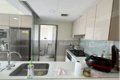 CENTRO RESIDENCES Apartment / Condo | Listing