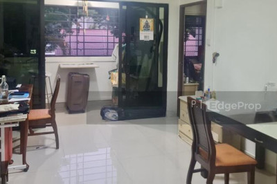 5 PINE CLOSE HDB | Listing