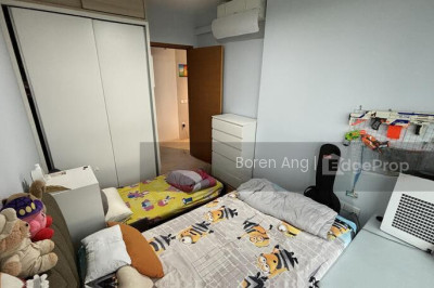 CENTRO RESIDENCES Apartment / Condo | Listing