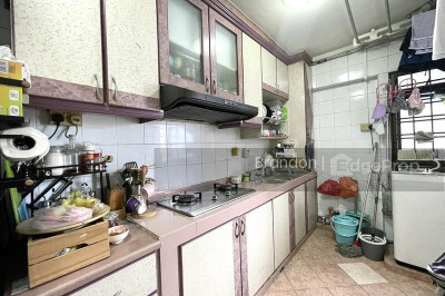 142 LORONG 2 TOA PAYOH HDB | Listing